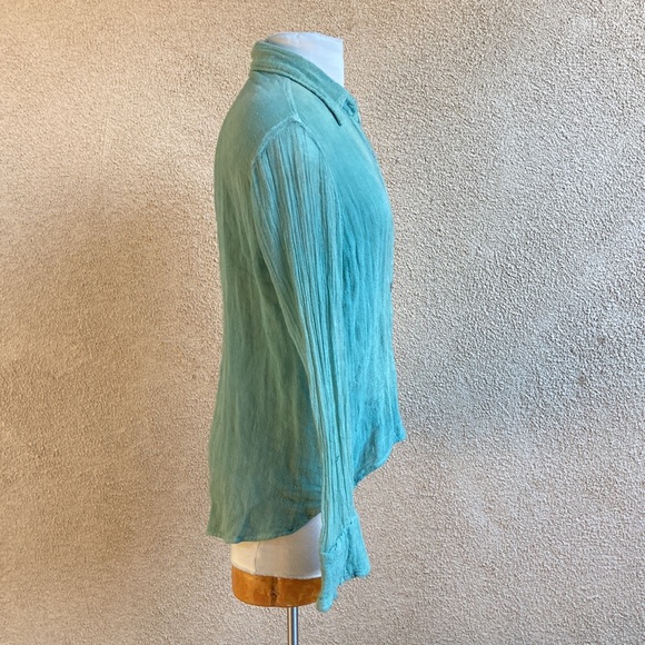 Jen’s Pirate Booty Seafoam Green Gauzey Button Down - Picture 2 of 10